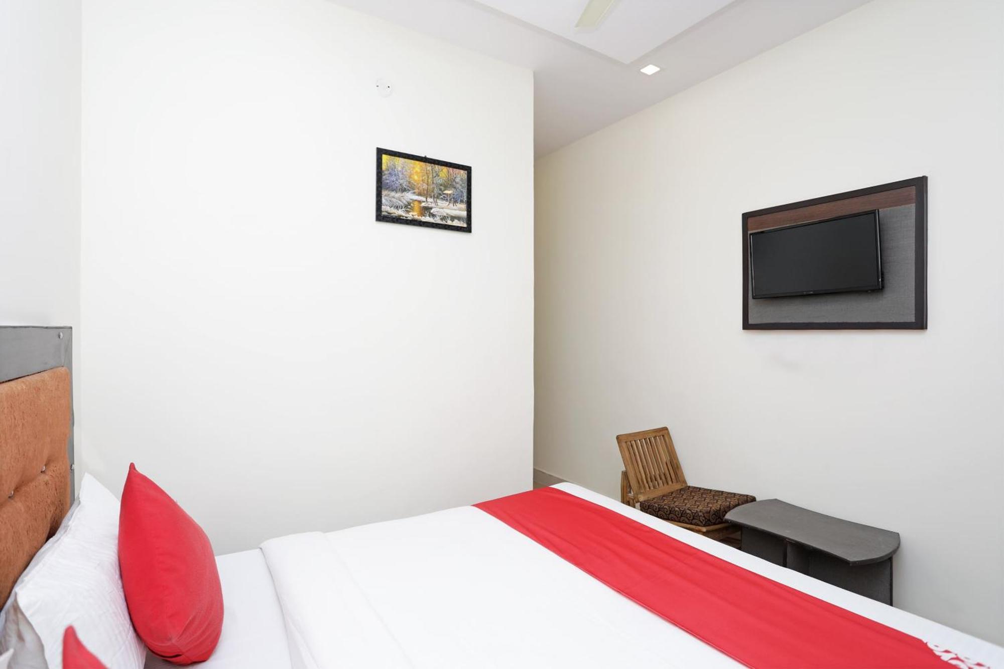 OYO Flagship 14468 Hotel Divine Ganges Haridwār Exterior foto